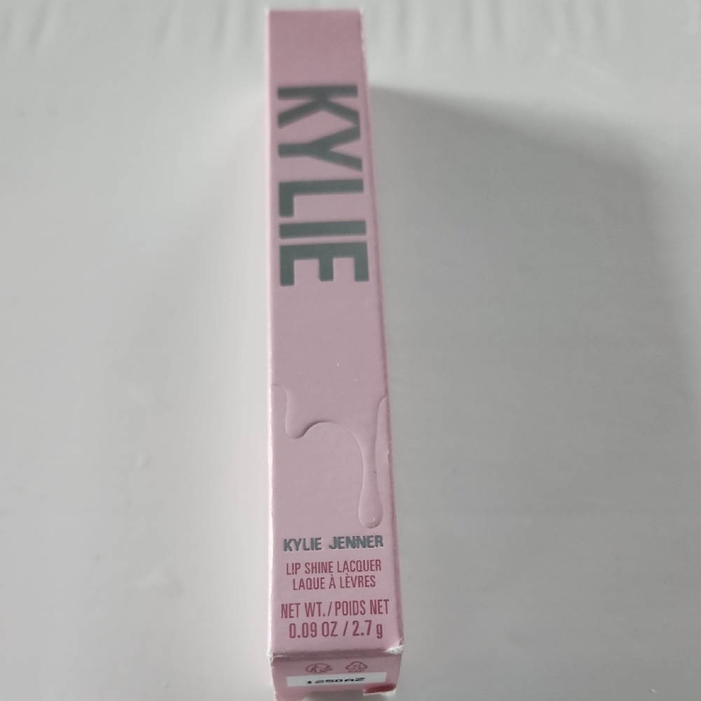 Kylie Cosmetics Lip Shine Lacquer - Soft Pink